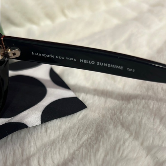 Kate Spade Black and Pink Sunglasses Retro Design - Picture 4 of 6